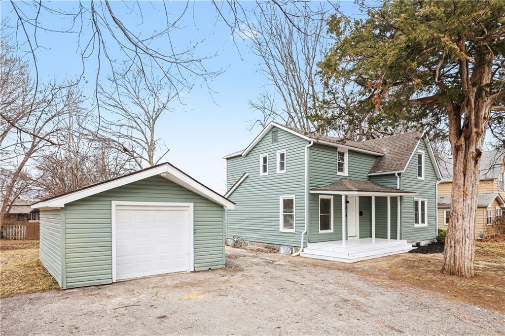 318 E Nichols Street