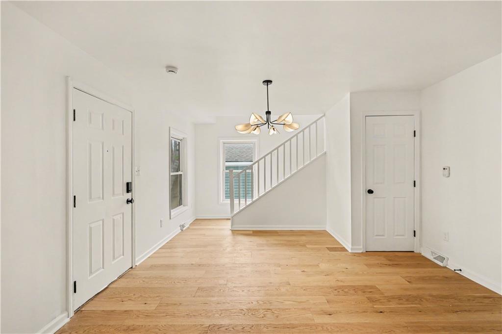 318 E Nichols Street