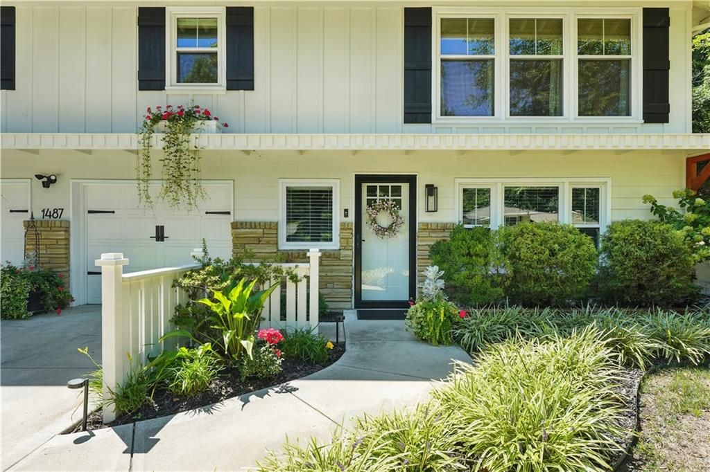 Photo of 1487 SPRUCE Drive, Liberty, MO (MLS # 2582922)