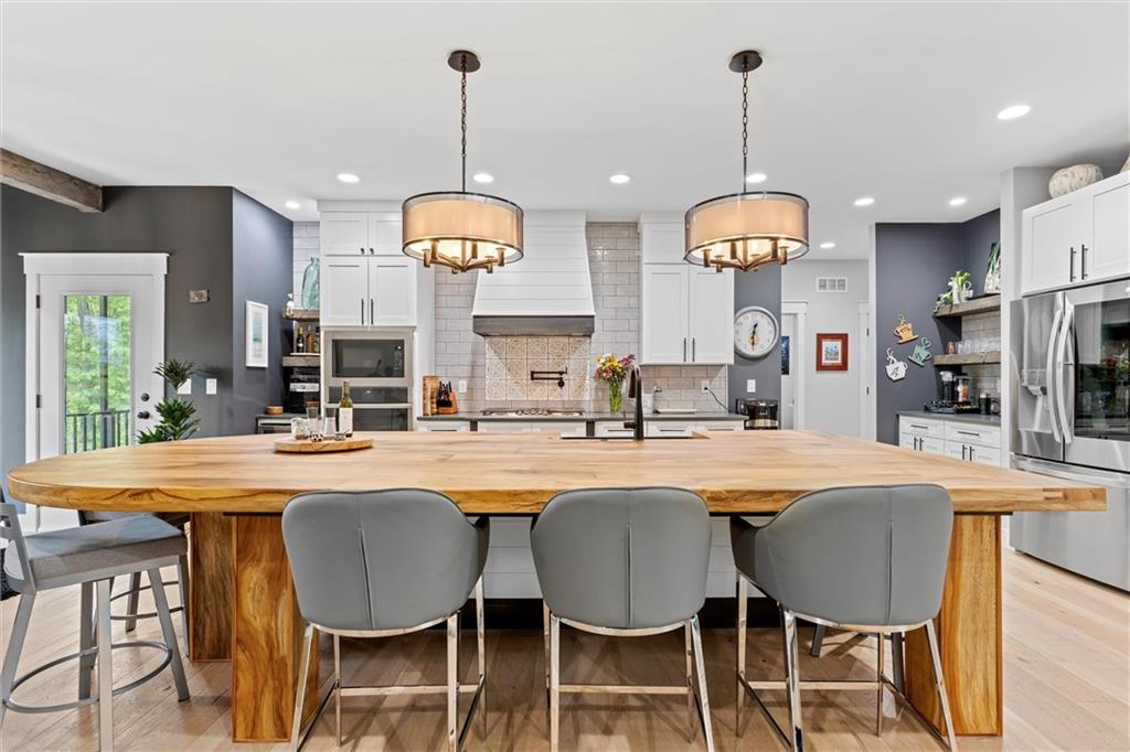 4 Black Hawk Drive