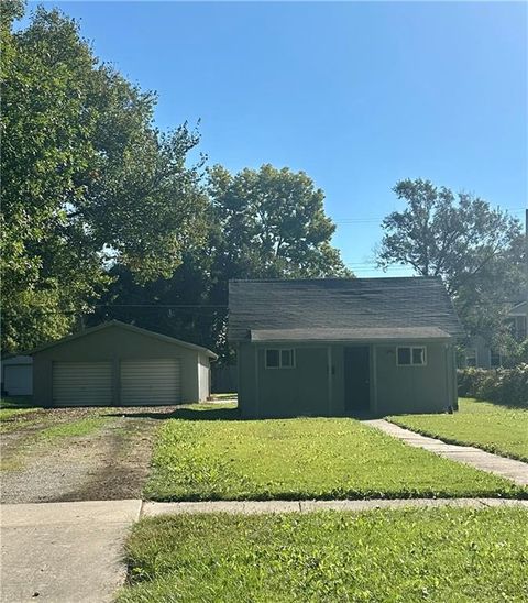 Photo of 1017 S Locust N/A, Ottawa, KS 66067 (MLS # 2583663)