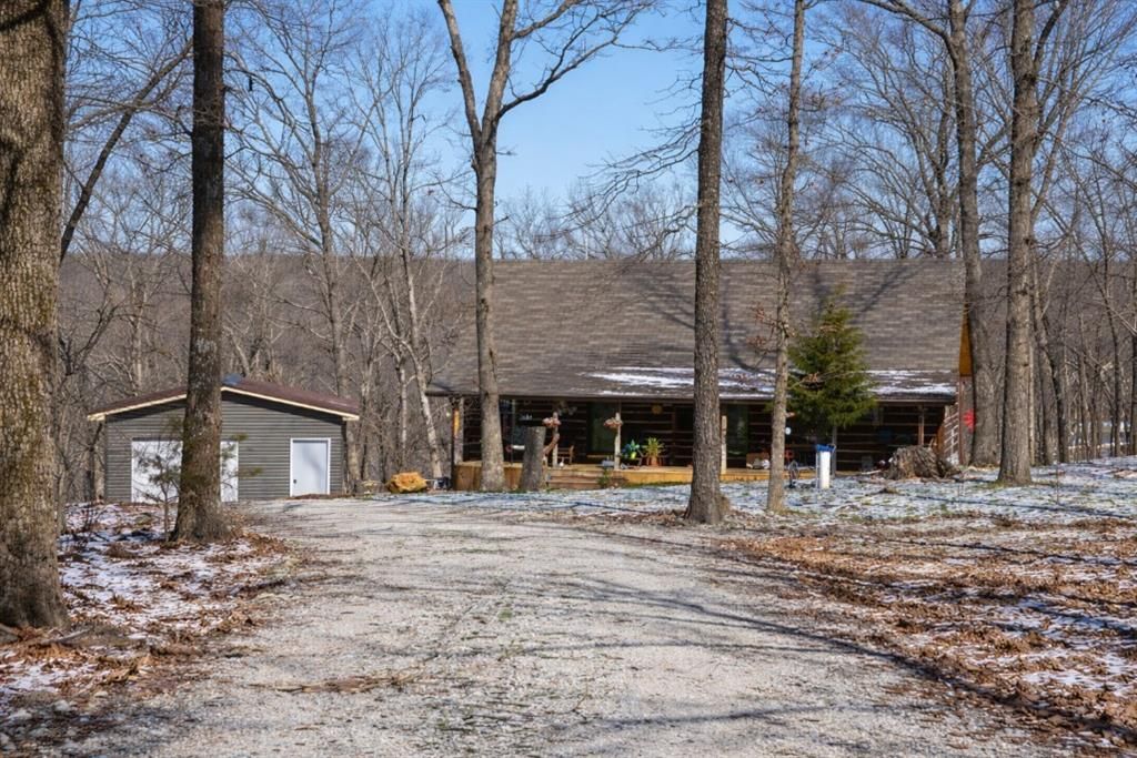 Photo of 925 NE 1021 Road, Osceola, MO 64776 (MLS # 2607603)