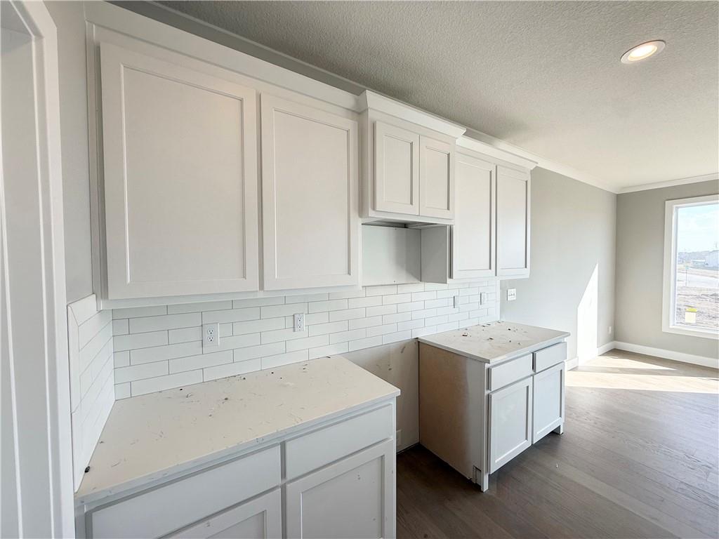 25037 W 94th Terrace