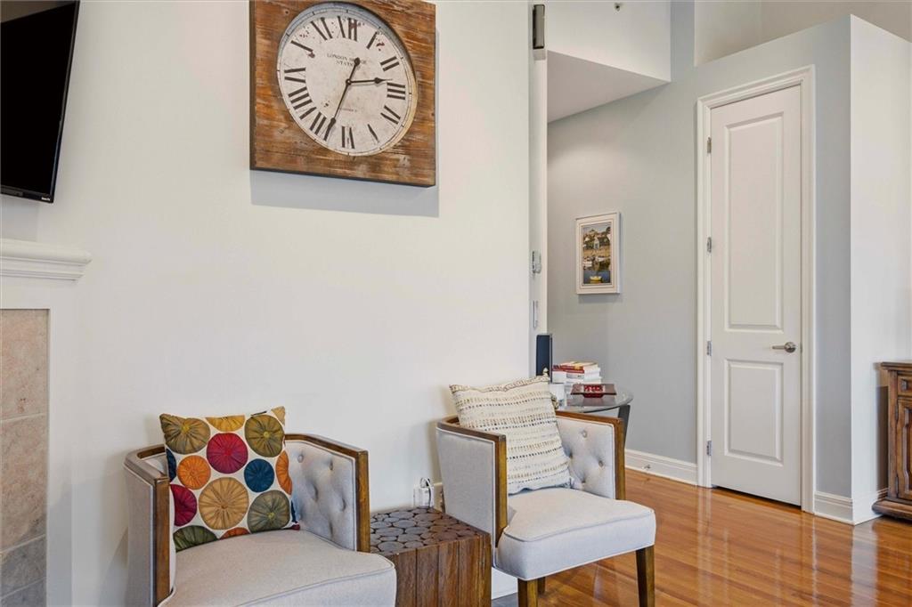 1101 Walnut Street 604