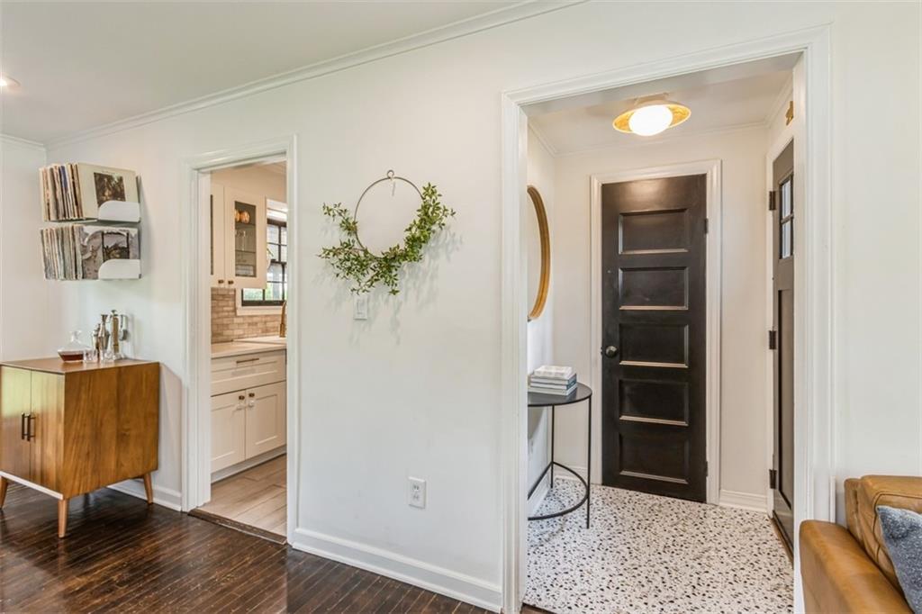 2114 W 71st Street