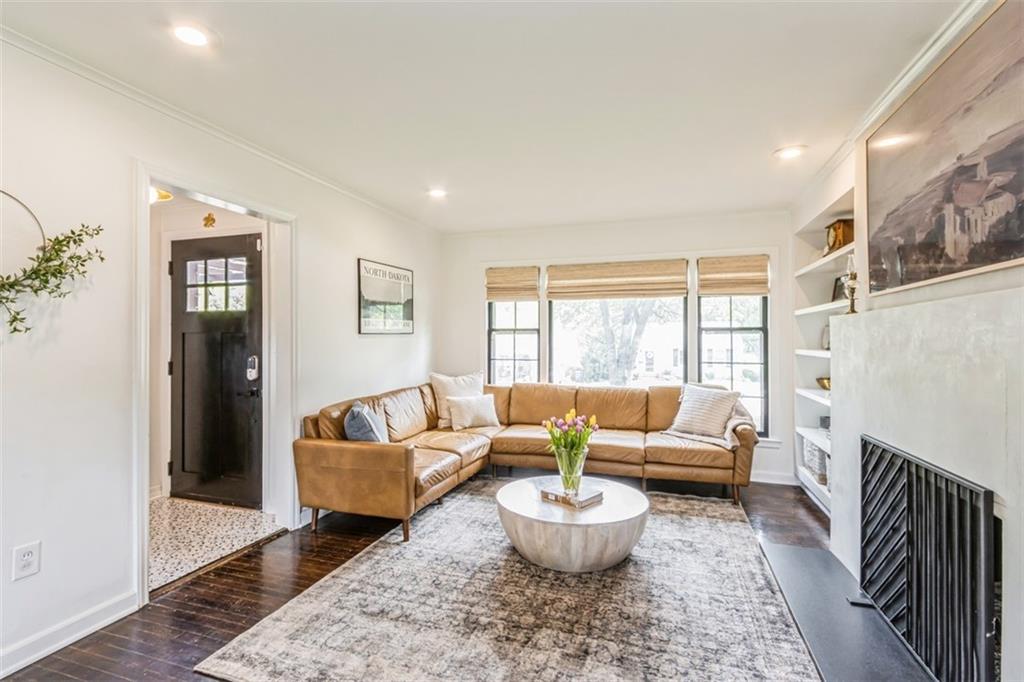2114 W 71st Street