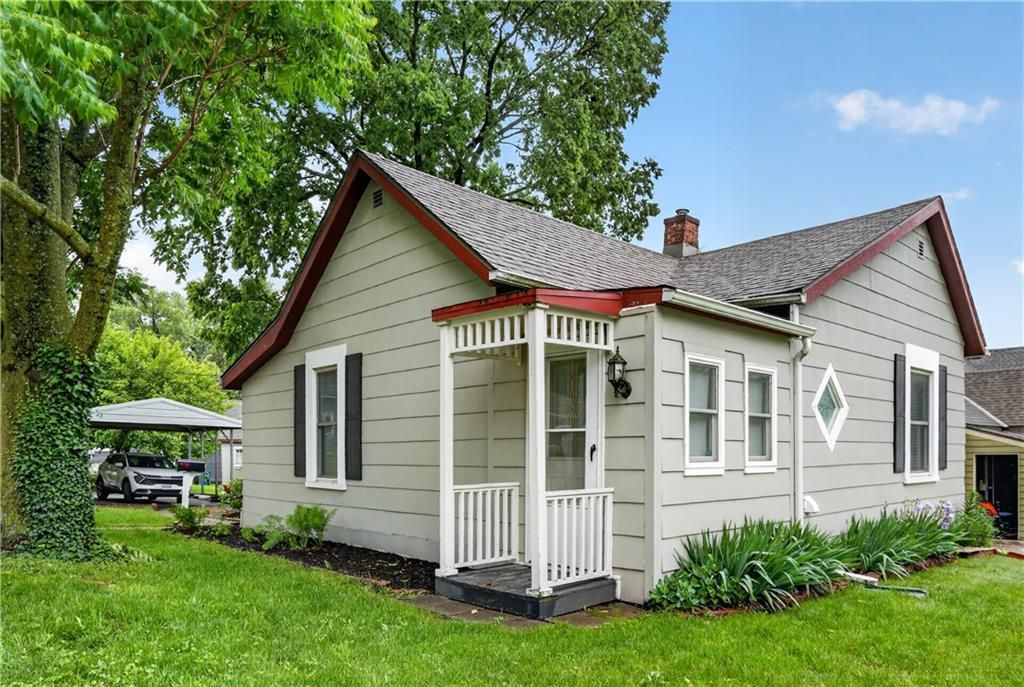 Photo of 400 S Missouri Street, Liberty, MO 64068 (MLS # 2619805)