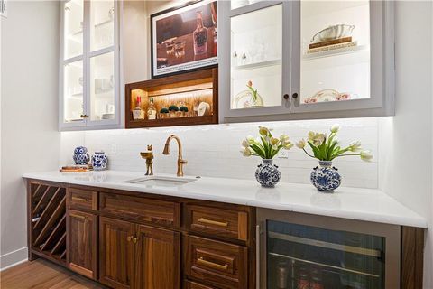 Photo of 24949 W 98th Place, Lenexa, KS 66227 (MLS # 2586591)