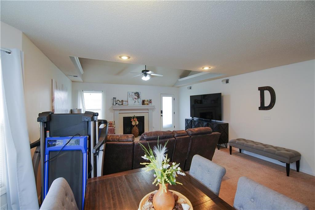 405 SW Hoke Lane