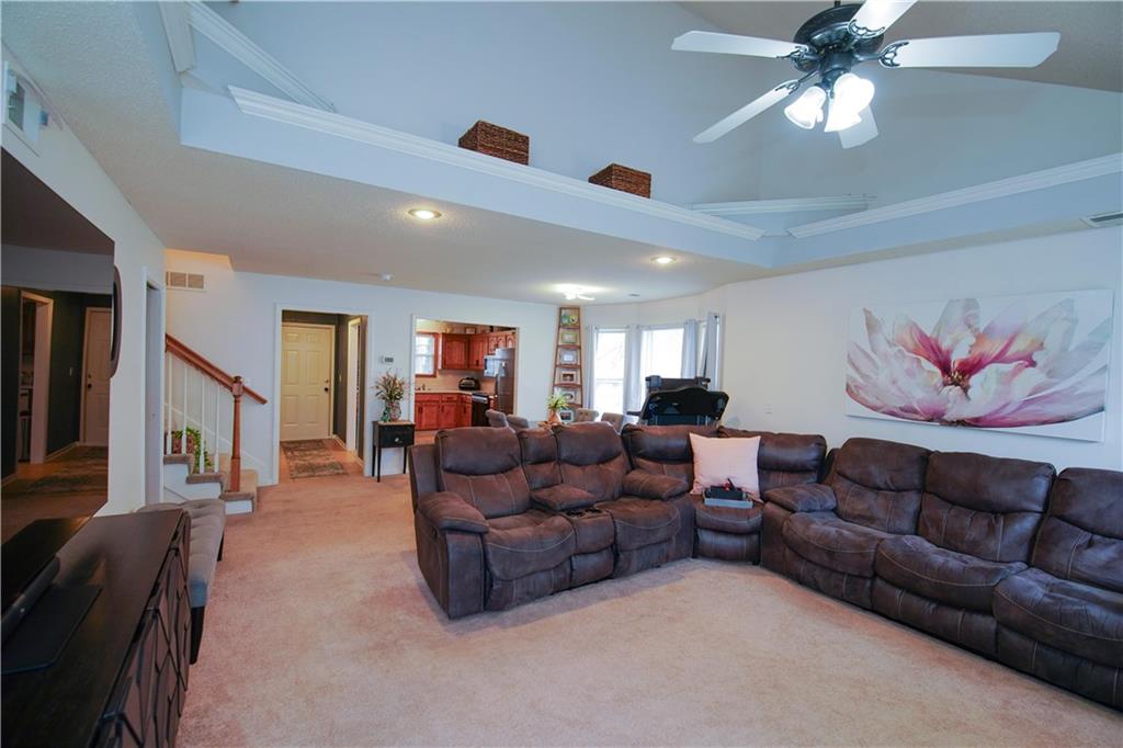 405 SW Hoke Lane