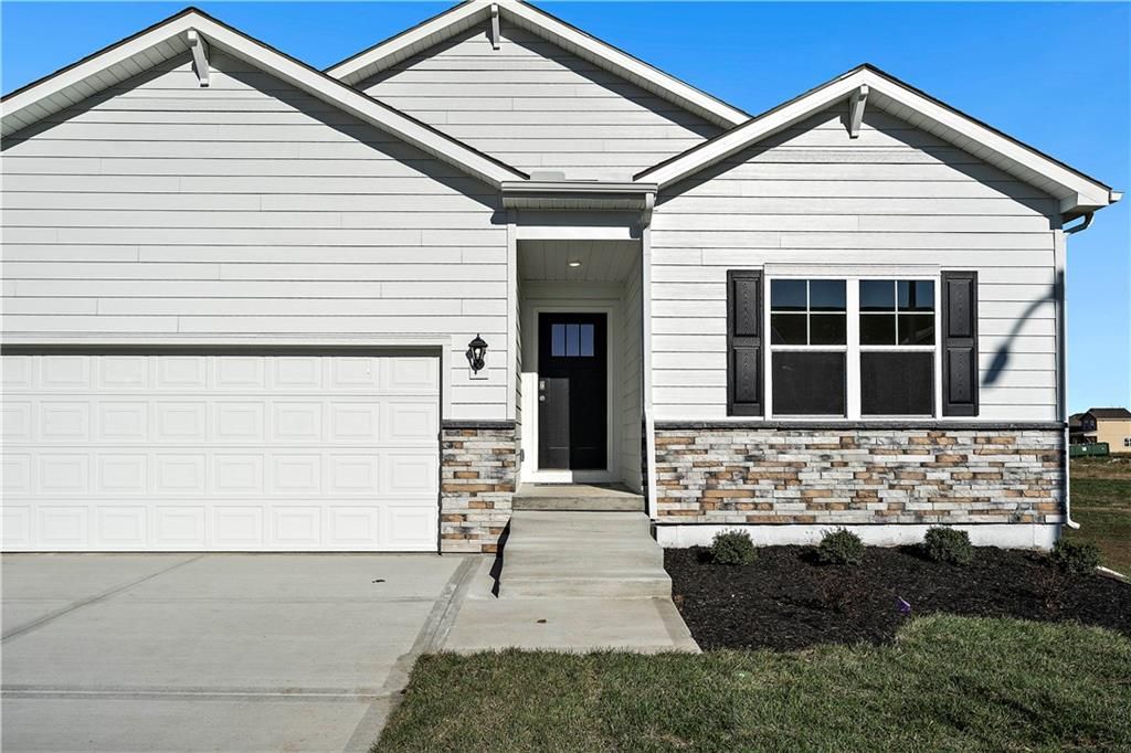 Photo of 601 Short Street, Liberty, MO 64068 (MLS # 2578358)