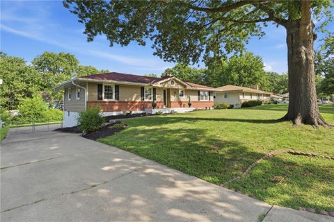 8304 Willow Way, Raytown, MO 64138 - MLS#: 2629092