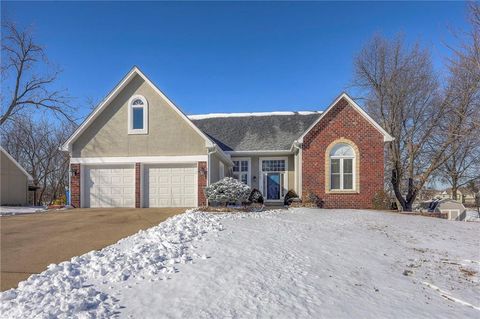 2440 NW Shady Bend Lane, Lee\'s Summit, MO 64081 - MLS#: 2530887
