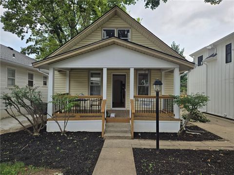 4703 Terrace Street, Kansas City, MO 64112 - #: 2570953