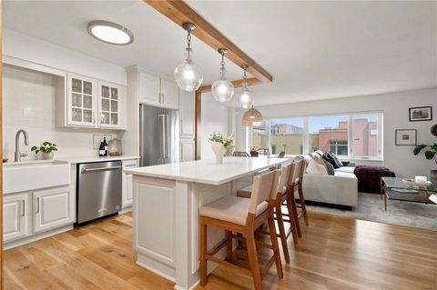 Photo of 4545 Wornall Road #609, Kansas City, MO 64111 (MLS # 2627695)