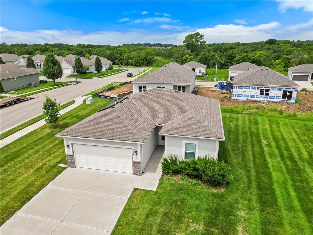 2104 Crestview Place