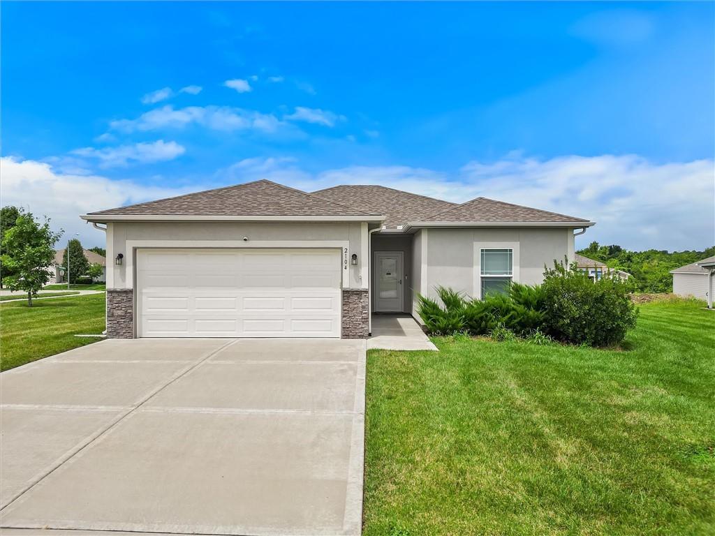 2104 Crestview Place