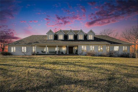 2400 NE 132nd Street Kansas City MO 64165