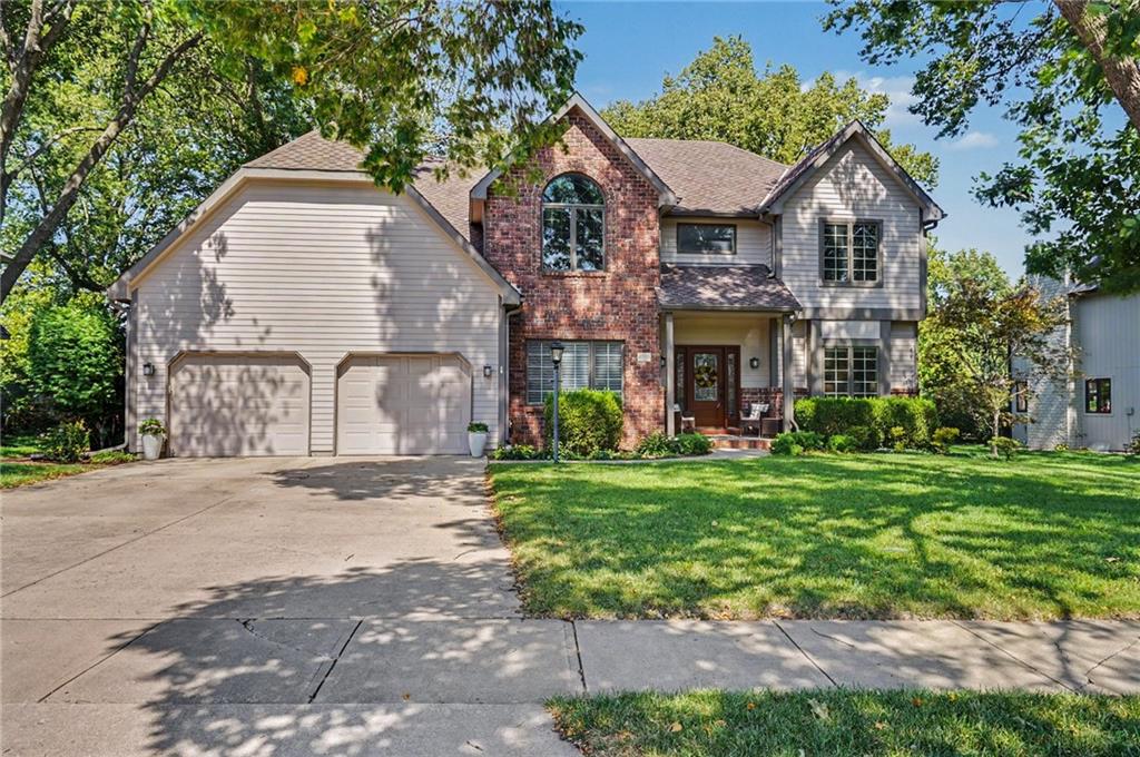 Photo of 4708 Muirfield Drive, Lawrence, KS 66047 (MLS # 2642808)