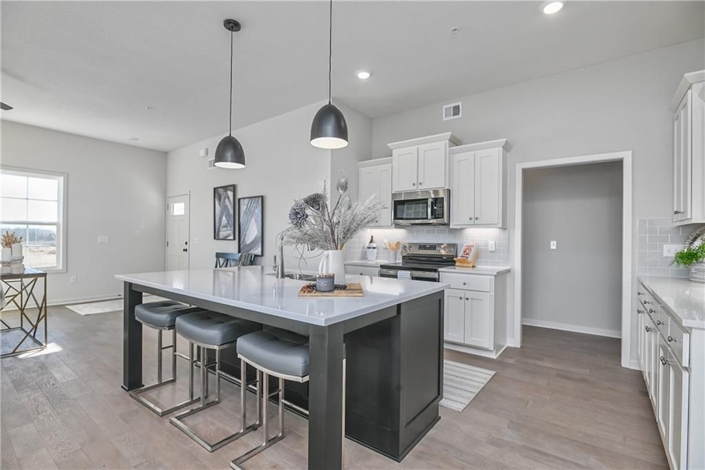 Photo of 105 S Diane Drive, Olathe, KS 66061 (MLS # 2632594)
