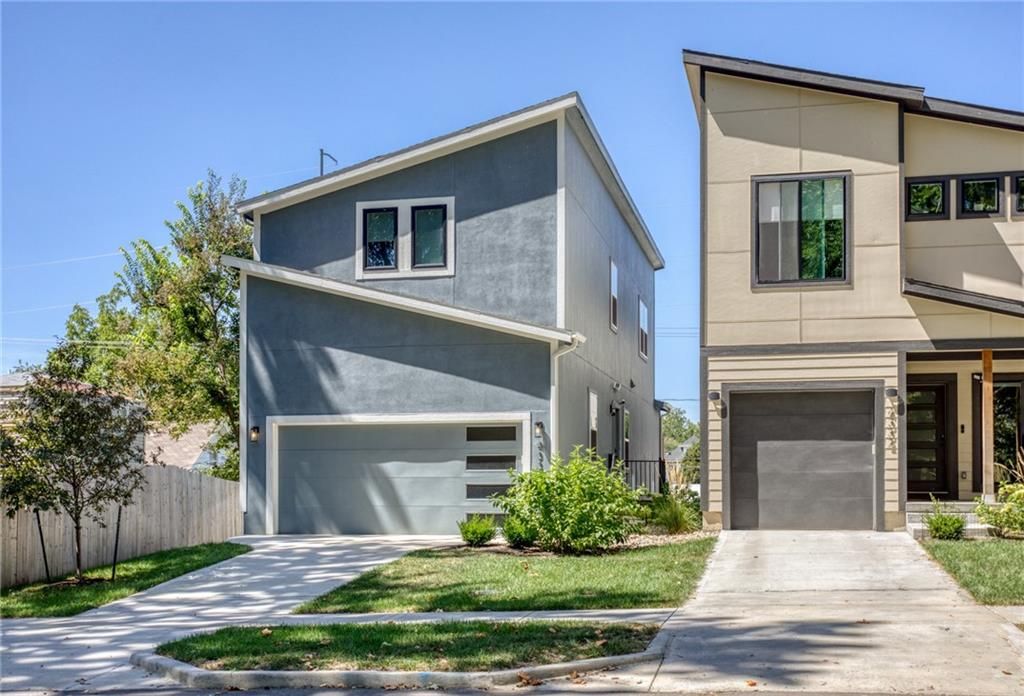 Photo of 4334 Forest Avenue, Kansas City, MO 64110 (MLS # 2599032)