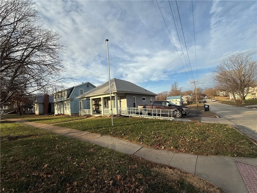Photo of 1245 central Avenue, Horton, KS 66439 (MLS # 2591918)