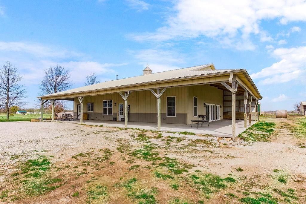 37595a Hedge Lane