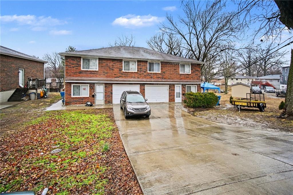 213-215 S Willow Avenue