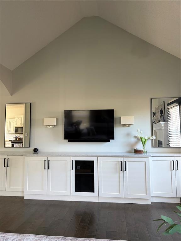 19712 E 6th Street North Street