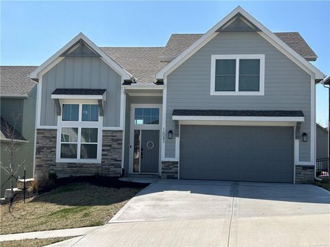 16083 Ryan Circle Parkville MO 64152