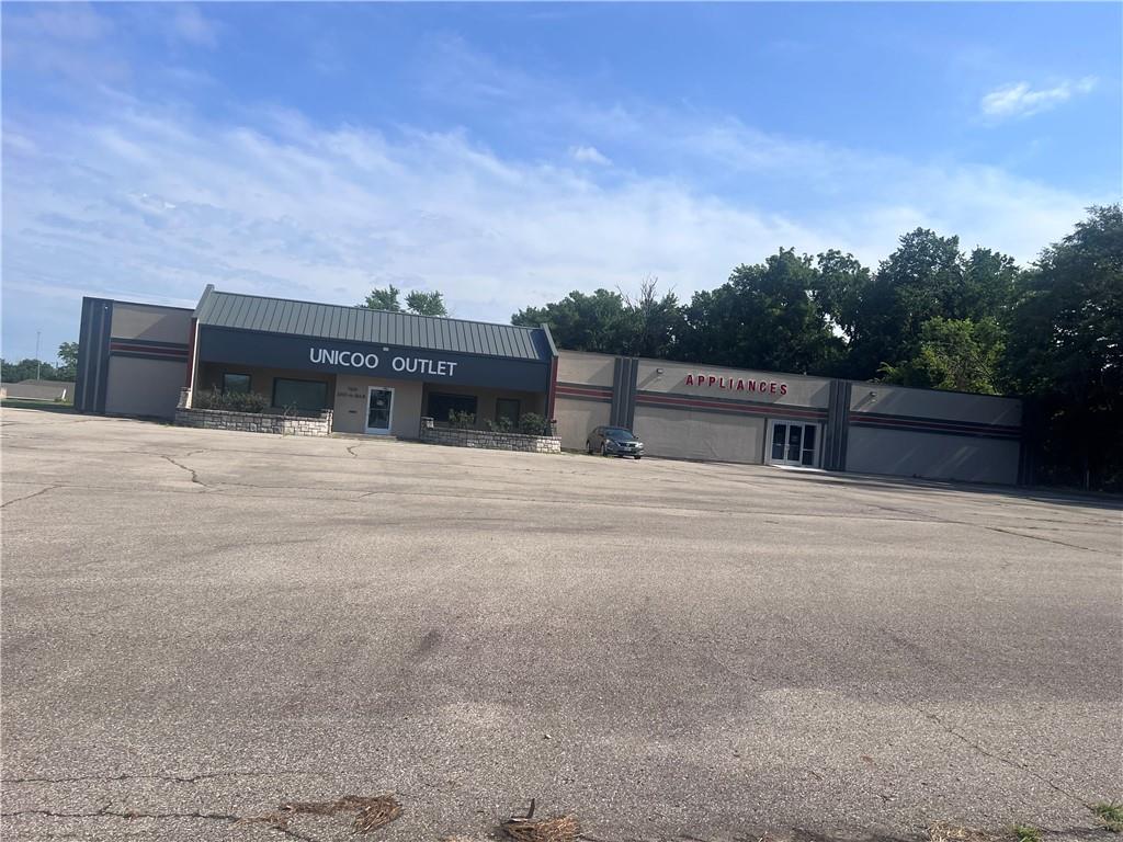 7410 Sni A Bar Road