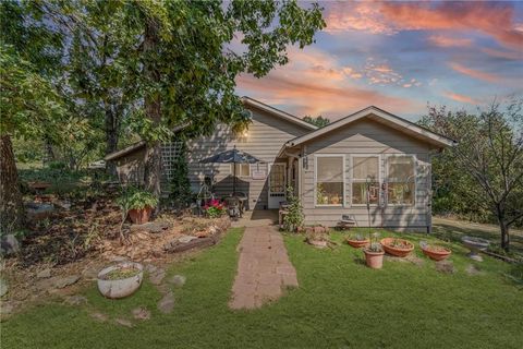 MLS: 2606379