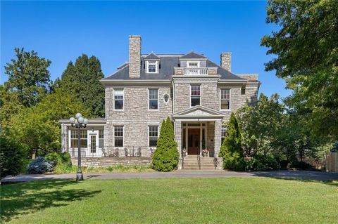 1 Hawthorne Place, Independence, MO 64052 - MLS#: 2607721