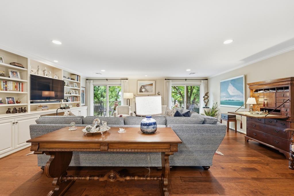 7223 Mission Road 104