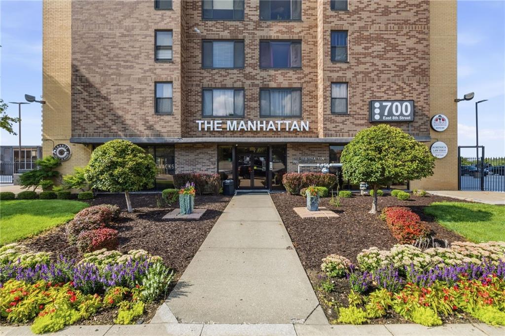 700 E 8th Street 5B