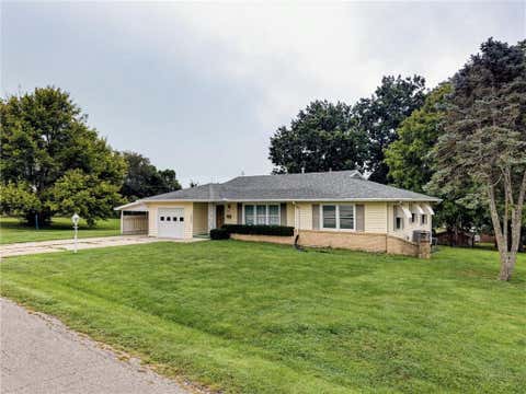 Photo of 1412 N Main Street, Carrollton, MO 64633 (MLS # 2637973)