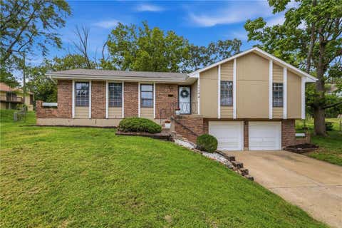 Photo of 1718 E 97th Terrace, Kansas City, MO 64131 (MLS # 2629996)