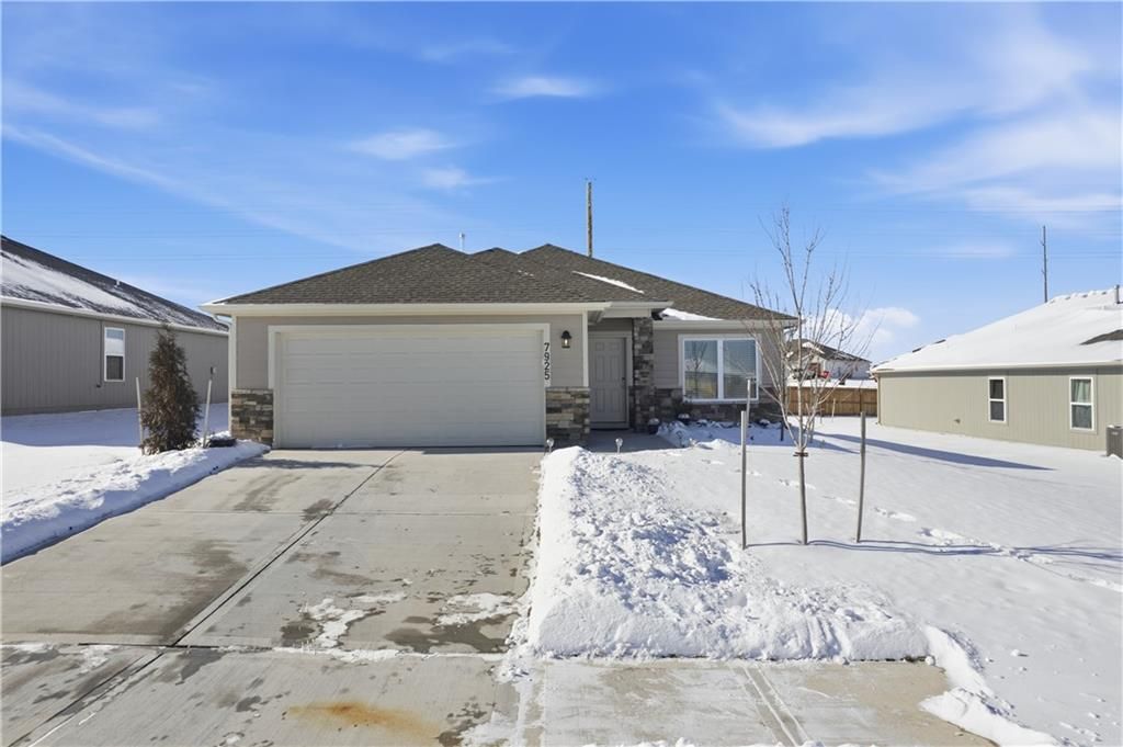 Photo of 7925 SE 5th Street, Blue Springs, MO 64014 (MLS # 2597676)