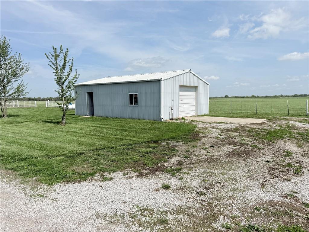 22176 E 1100th Road