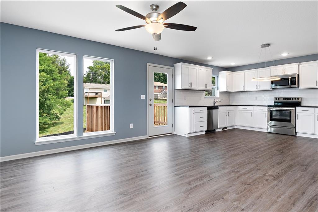 11214 N Oak Trafficway