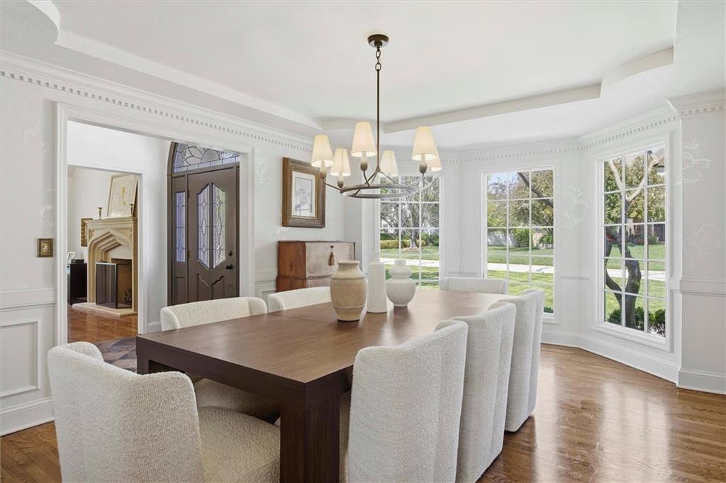 4245 W 124th Terrace