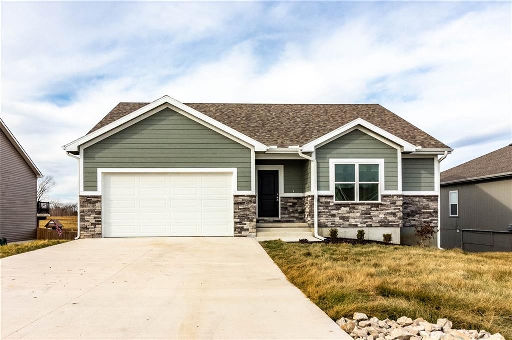Photo 1 of 46 — 80 SE 451 Road, Warrensburg, MO 64093