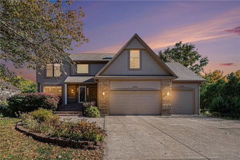 505 SE Williamsburg Drive, Lee\'s Summit, MO 64063 - MLS#: 2582302