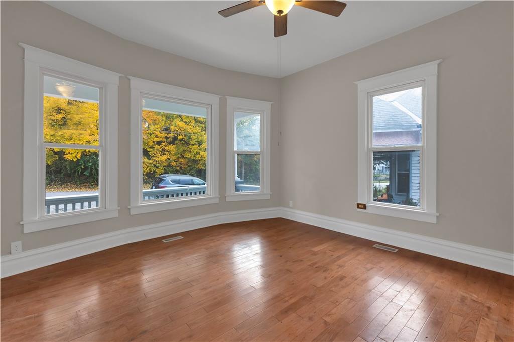 1925 Sacramento Street