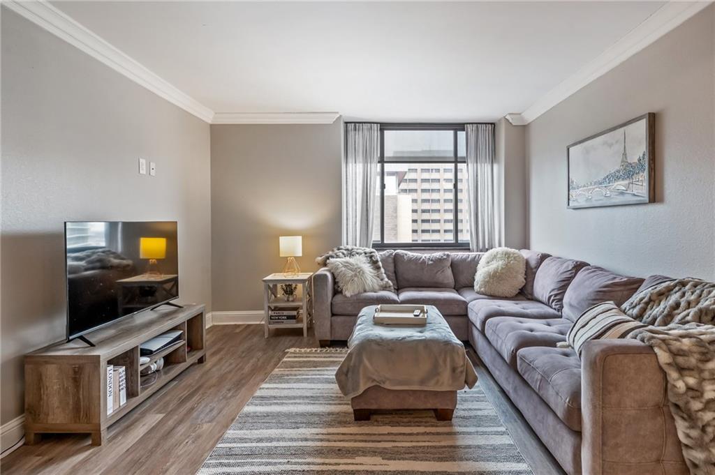 700 E 8th Street 16B