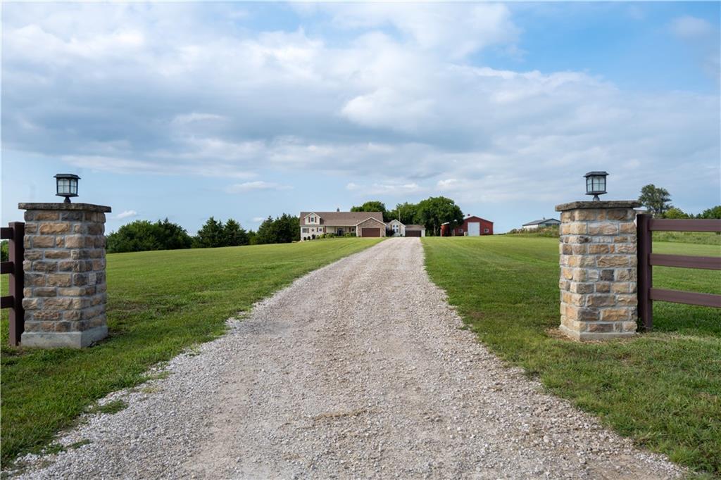 Photo of 1028 N 600 Road, Baldwin City, KS 66006 (MLS # 2627164)