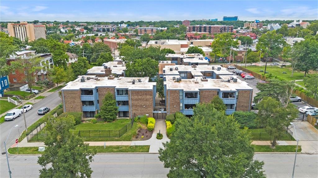 4057 Walnut Street 6