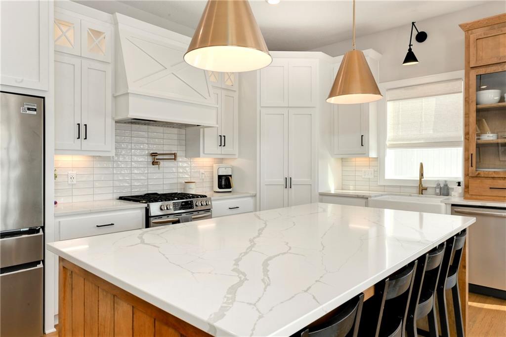 19013 W 188th Terrace