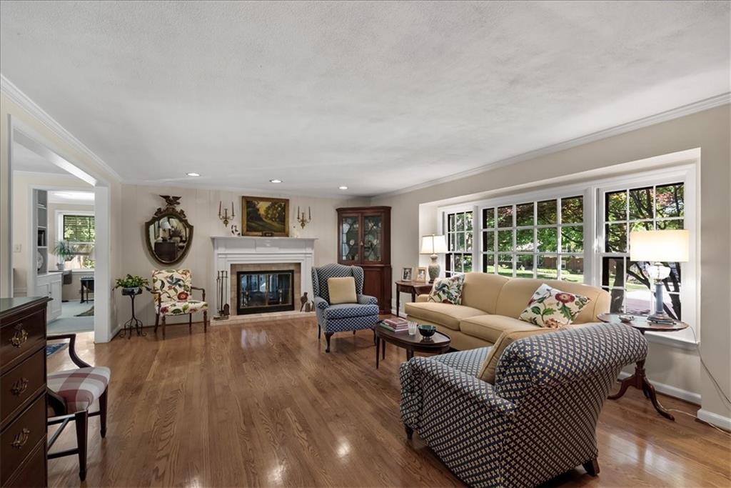 4533 W 65th Street