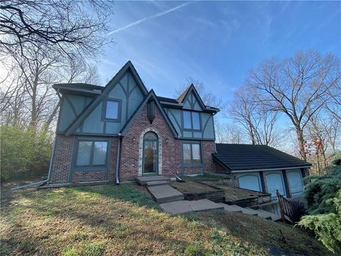 1917 Canterbury Court, Leavenworth, KS 66048 - #: 2476984